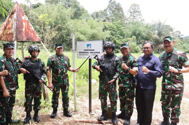 
 Danrem 121/ABW Dampingi Panglima TNI Cek Titik Nol Patok Batas Negara