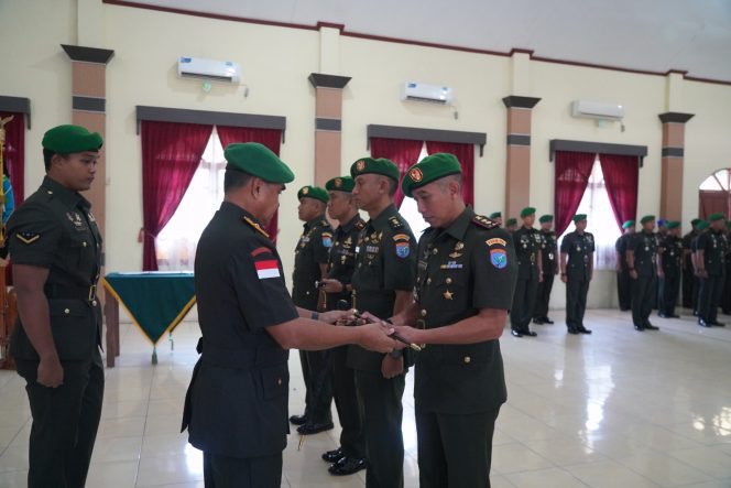 
 Upaya Penyegaran Korem 121/Abw, Gelar Tradisi Sertijab Perwira