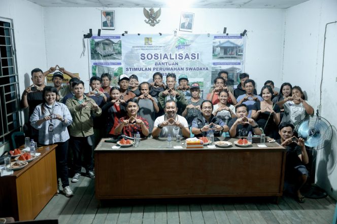 
 Camat Sintang Harapkan Program BSPS  Bermanfaat bagi Masyarakat